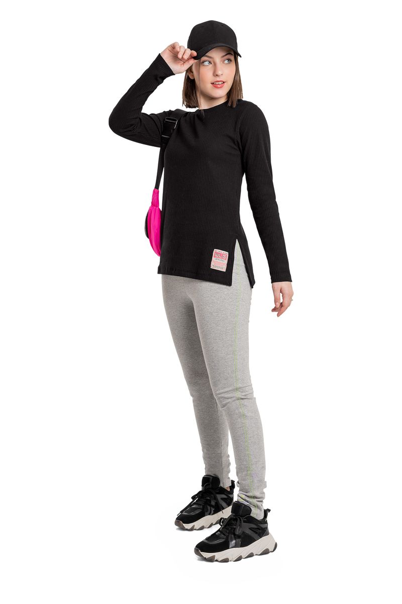 Gloss---Blusa-Alongada-com-Abertura-Lateral-Juvenil-Preto