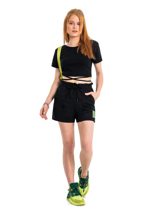 Blusa Básica Manga Curta Cropped em Ribana (Preto) Gloss