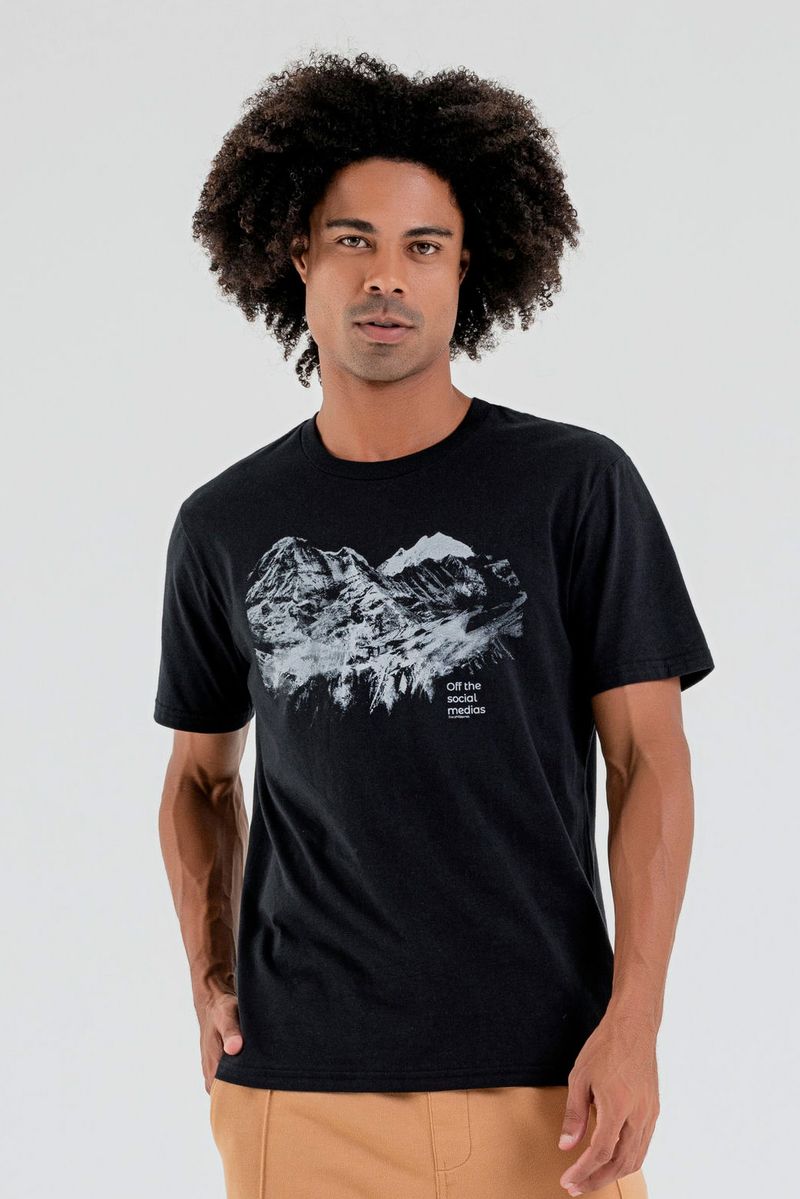Camiseta-Masculina-em-Meia-Malha