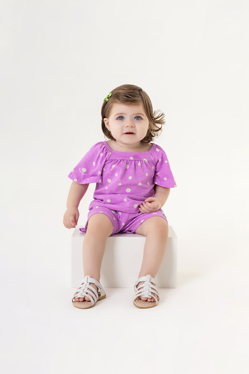 Conjunto-para-Bebe-Menina-com-Bata-e-Shorts
