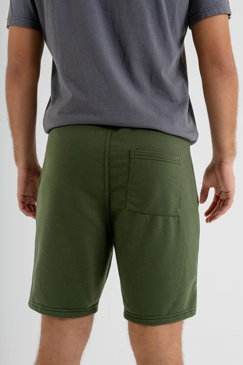 Bermuda-Masculina-em-Moletom-Verde