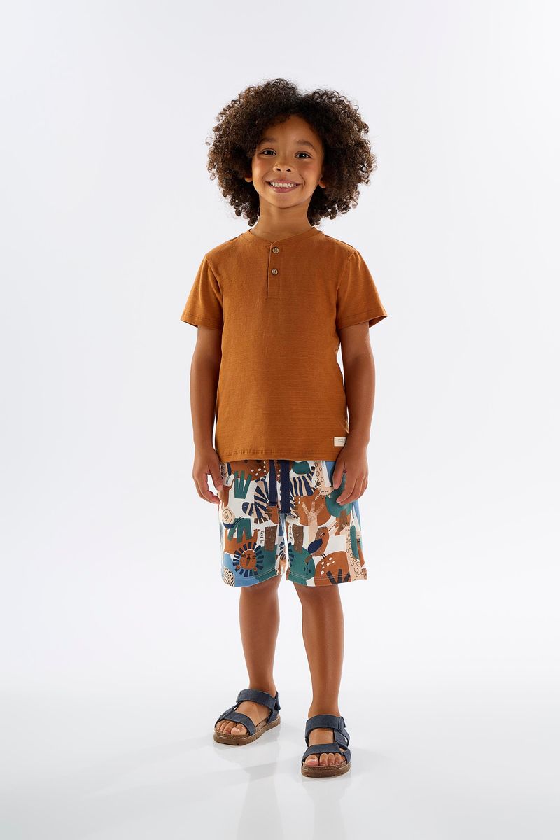 conjunto-infantil-para-menino-com-camiseta-e-bermuda-marrom