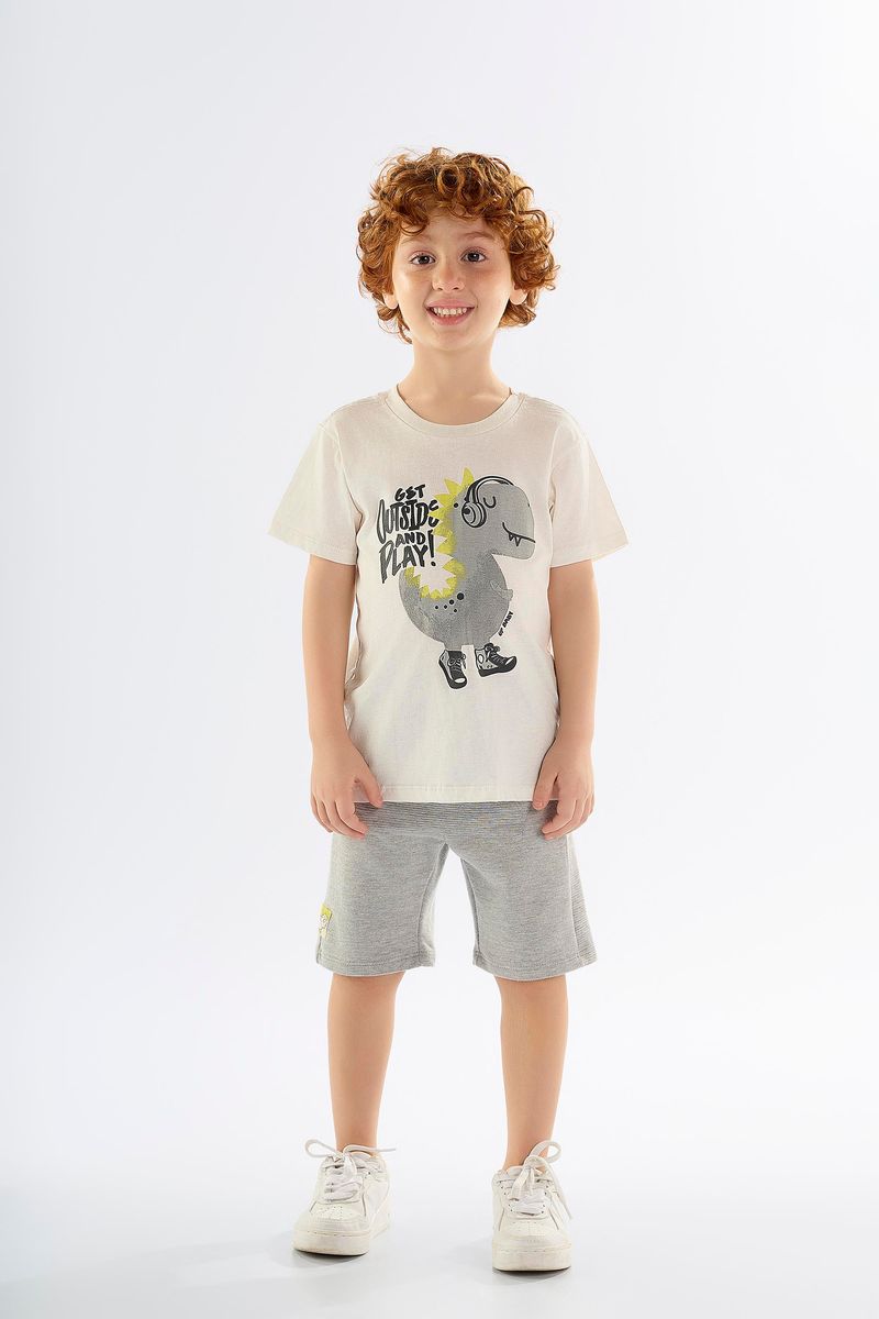 conjunto-infantil-para-menino-com-camiseta-e-bermuda-bege