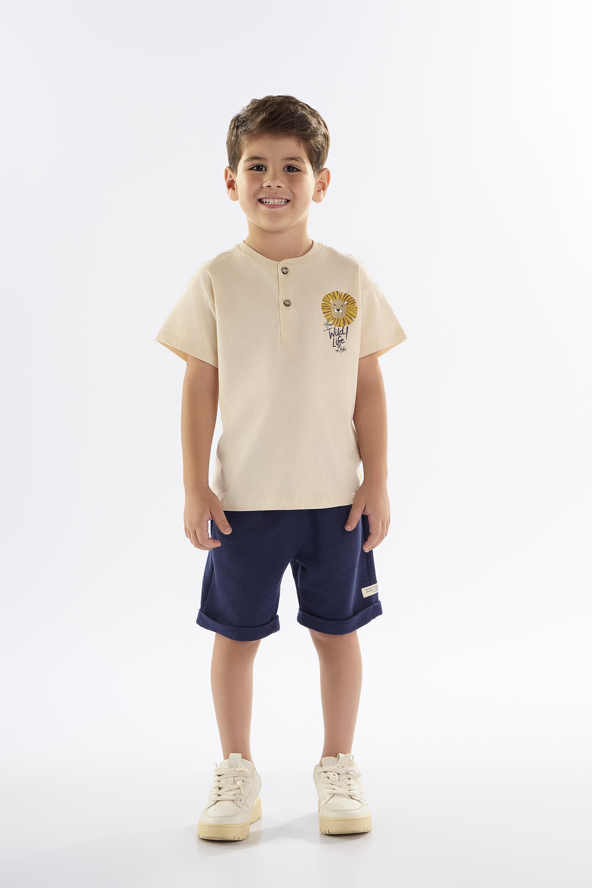 Conjunto com Camiseta e Bermuda Infantil para Menino (Bege) Up Baby