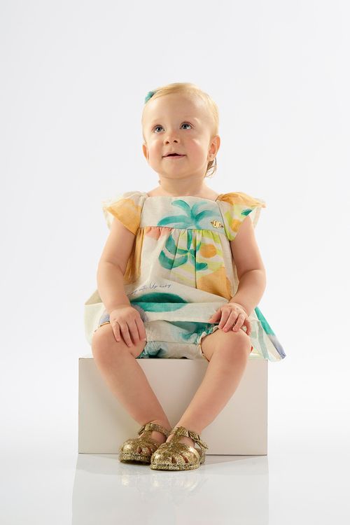 Conjunto para Bebê Menina com Bata e Calcinha (Bege) Up Baby
