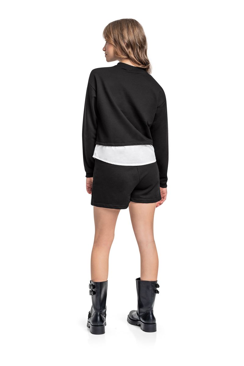 conjunto-com-blusao-e-short-saia-juvenil-em-moletom-preto-gloss