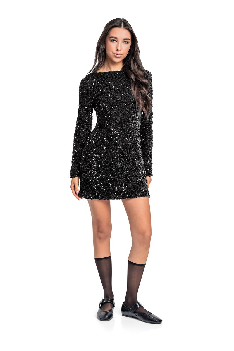 frente-vestido-juvenil-em-paete-preto-gloss