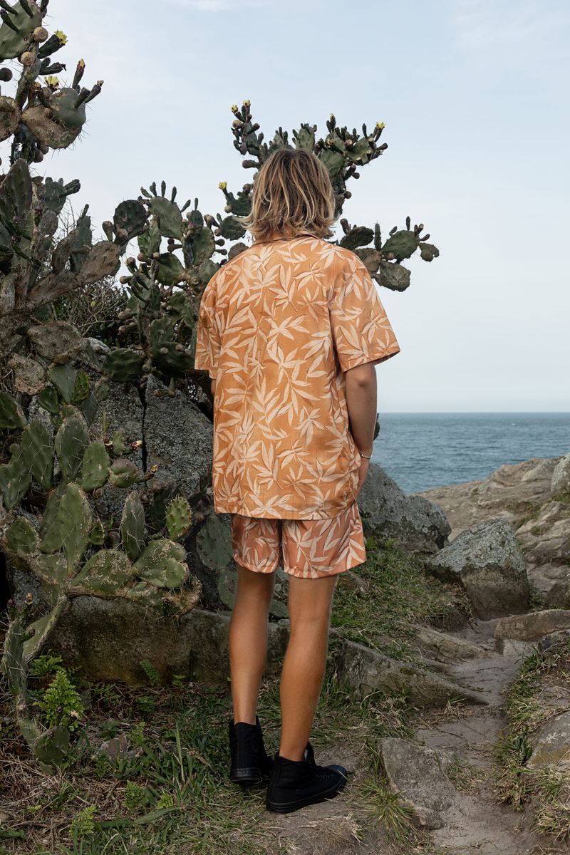 Short-Masculino-em-Microfibra-Estampada--Laranja--The-Philippines---Inativo