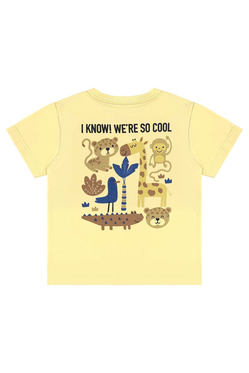 Conjunto-infantil-para-menino-com-camiseta-de-bichinhos-e-bermuda-com-elastico-na-cintura-e-etiqueta-decorativa.