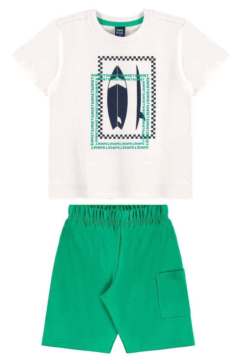 Conjunto-infantil-para-menino-com-camiseta-que-traz-estampa-de-prancha-de-surf-com-efeito-puff-e-bermuda-com-bolso-lateral.