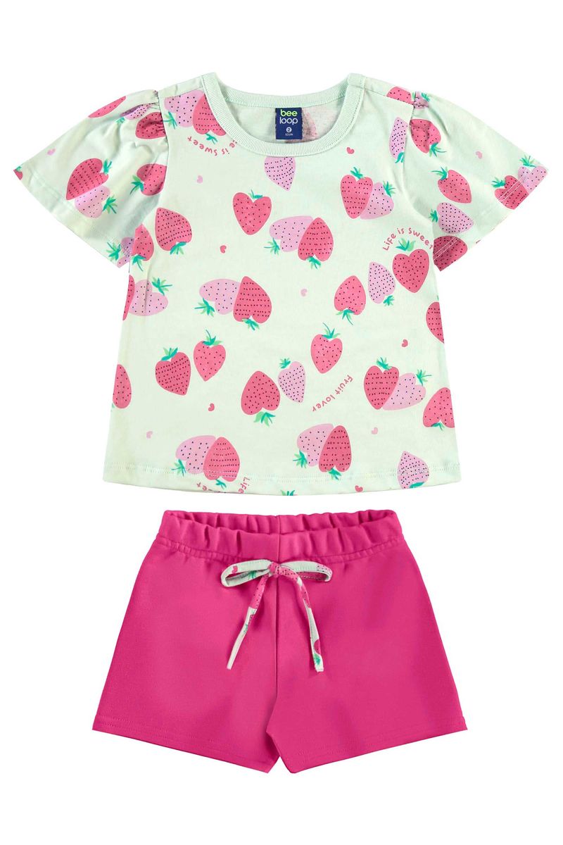 Conjunto-infantil-para-menina-com-blusa-estampada-com-morangos-e-short-com-elastico-na-cintura-e-um-laco-decorativo.