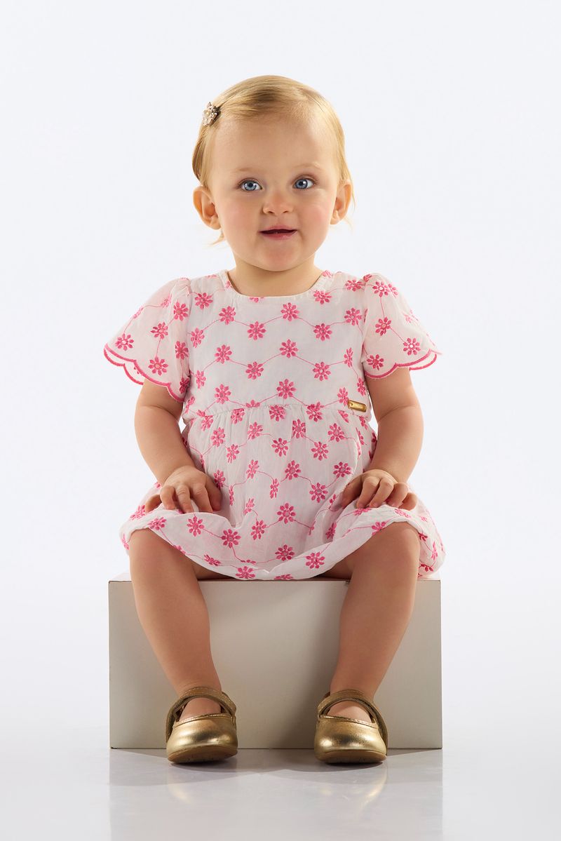 vestido-em-laise-para-bebe-rosa-quimby