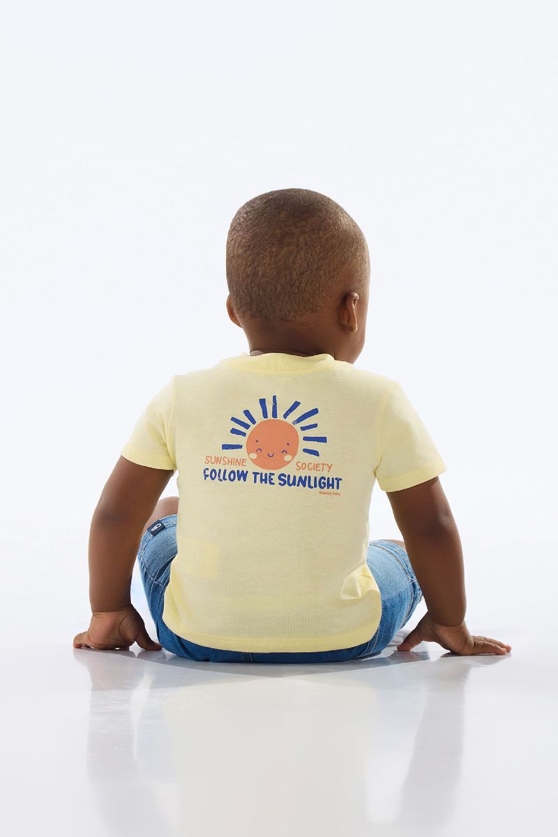 conjunto-para-bebe-com-camiseta-e-bermuda-amarelo-quimby