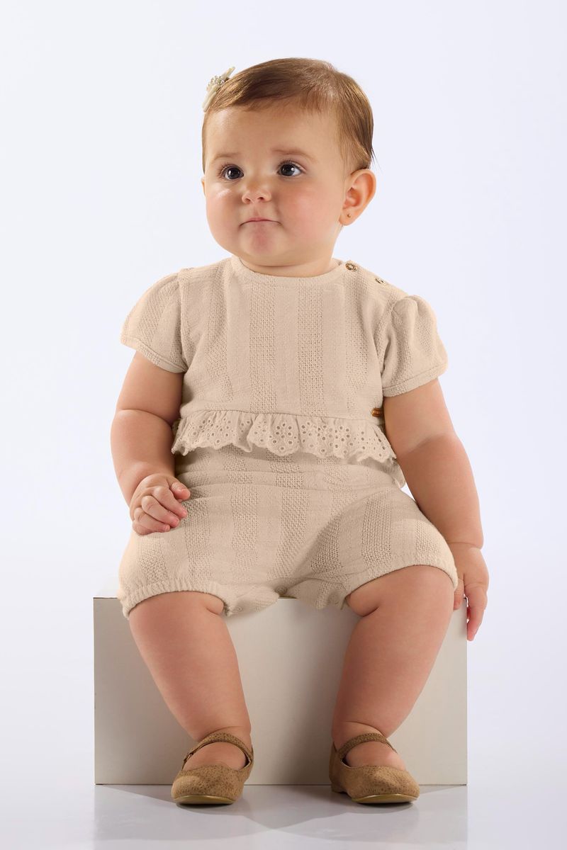 macaquinho-em-malha-tricot-para-bebe-menina-bege-up-baby