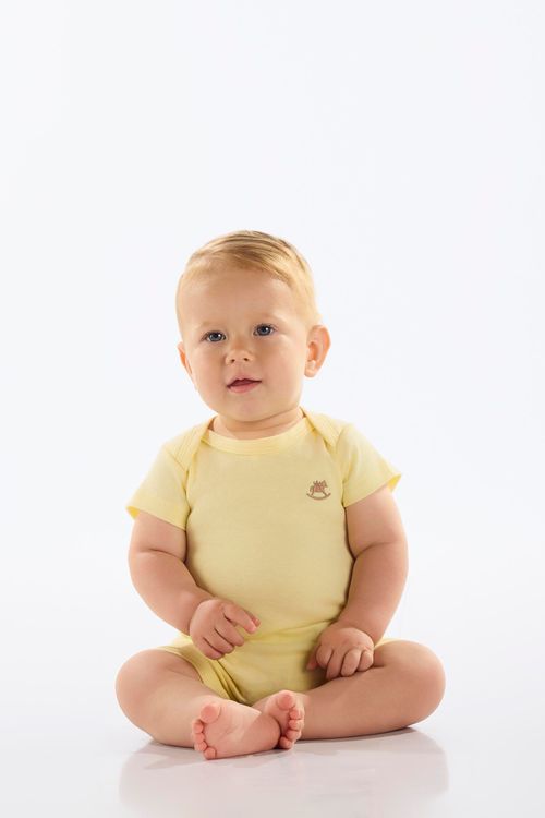 Macaquinho Unissex Bebê em Suedine Essentials (Amarelo) Up Baby