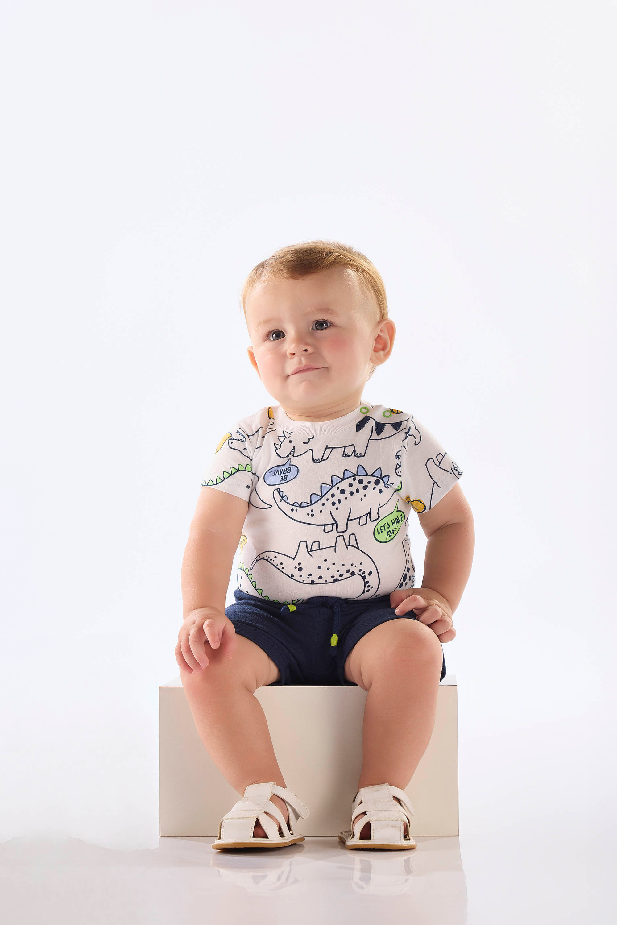 Conjunto para Bebê Menino com Body Dinossauro e Bermuda (Branco) Up Baby