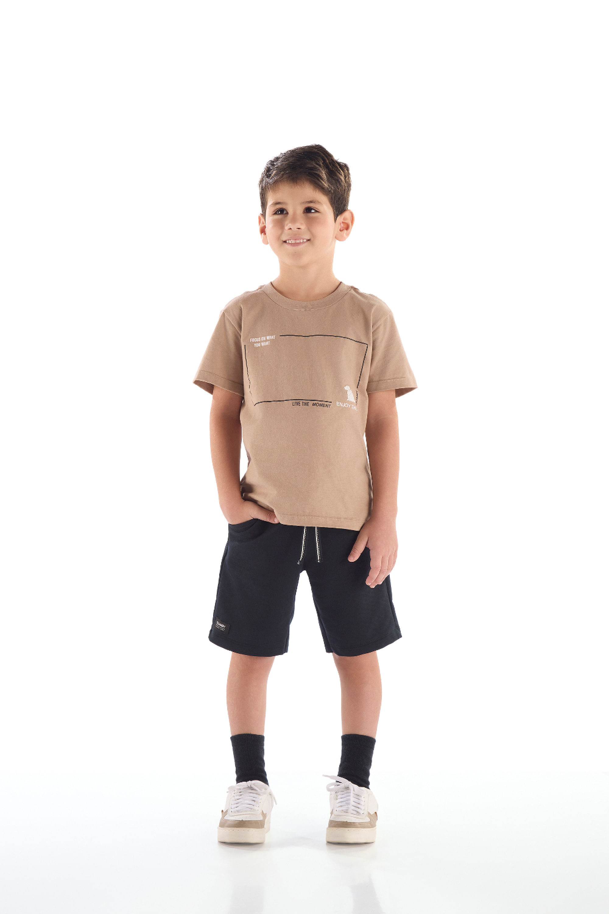 Conjunto Infantil Camiseta com Estampa 3D e Bermuda (Marrom) Quimby