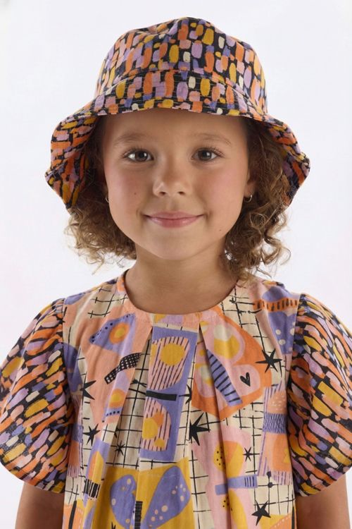 Chapéu Infantil Unissex em Viscolinho Borboleta (Preto) Três e Já