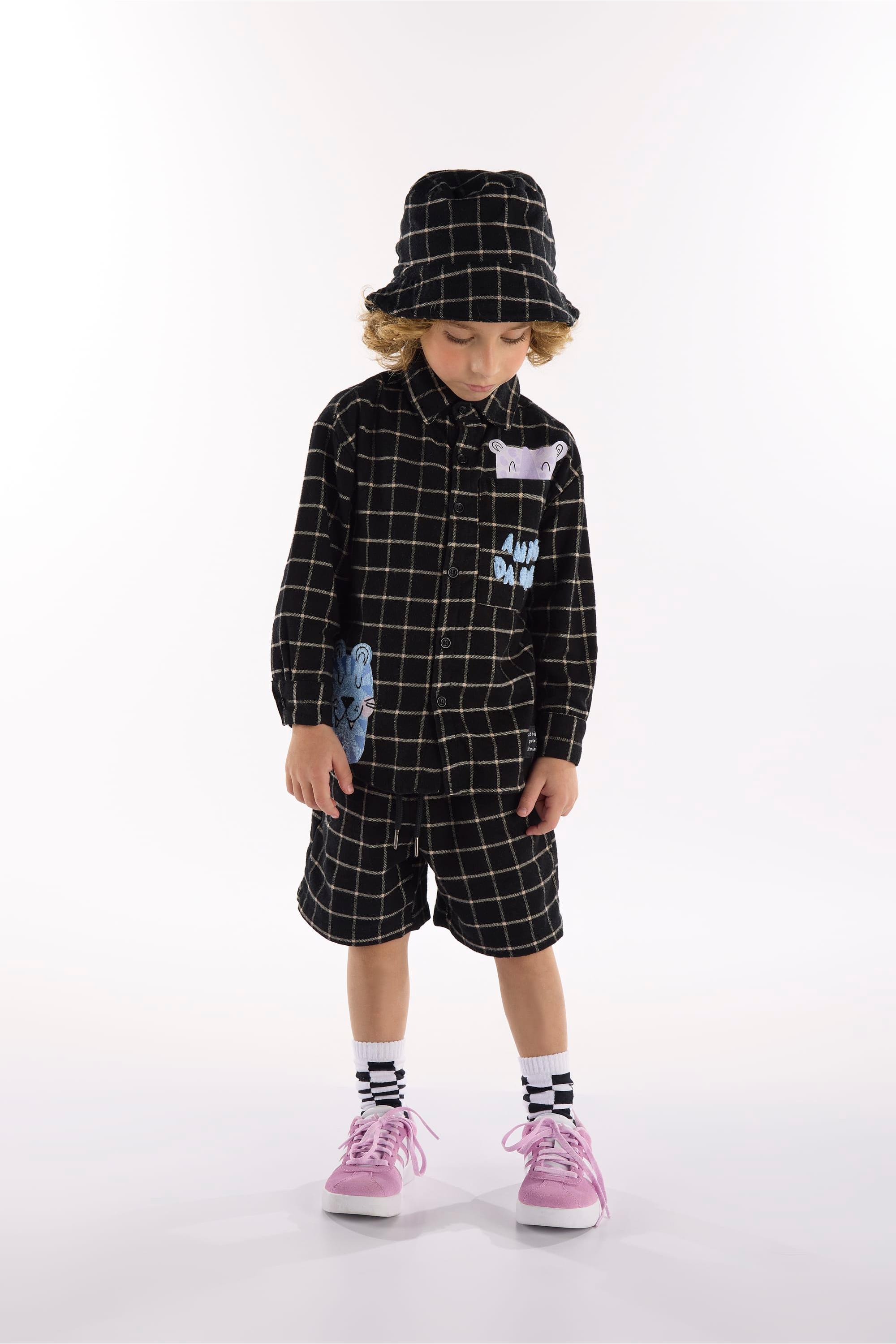 Conjunto Selva Infantil Masculino com Camisa e Bermuda (Preto) Três e Já