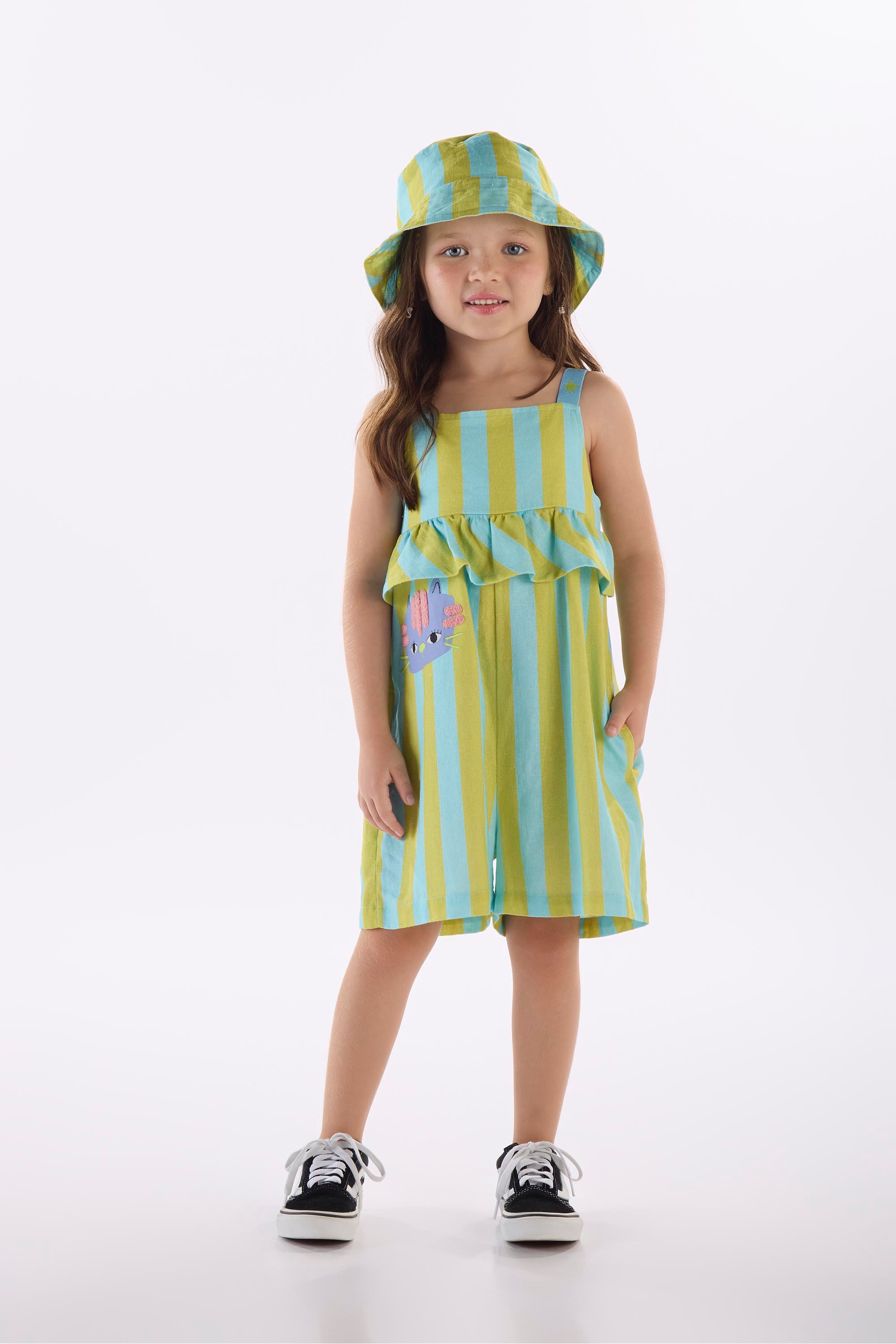 Macaquinho Folia Infantil em Viscose com Linho (Verde) Três e Já