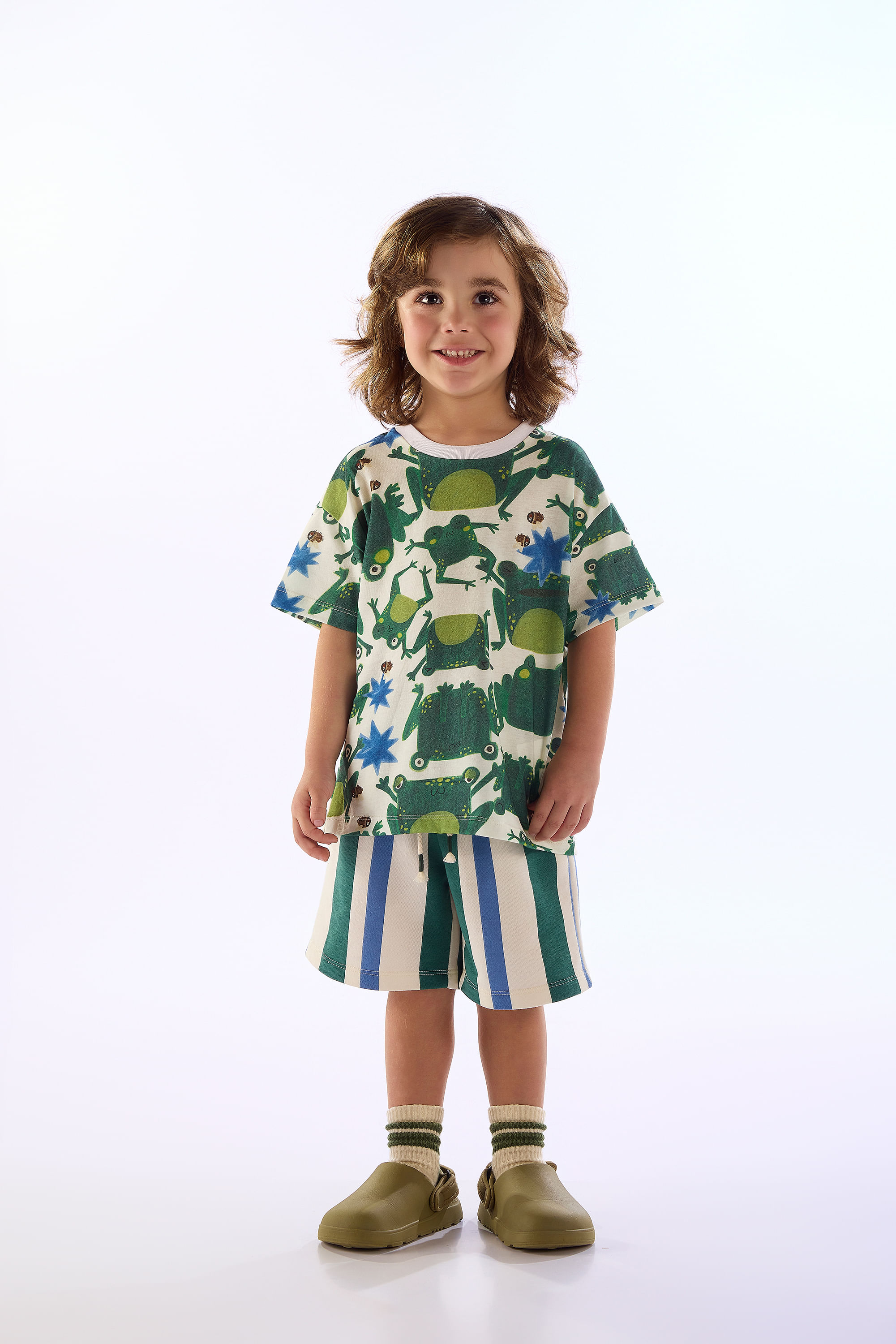 Conjunto Infantil Brejo com Camiseta e Bermuda (Off White) Três e Já